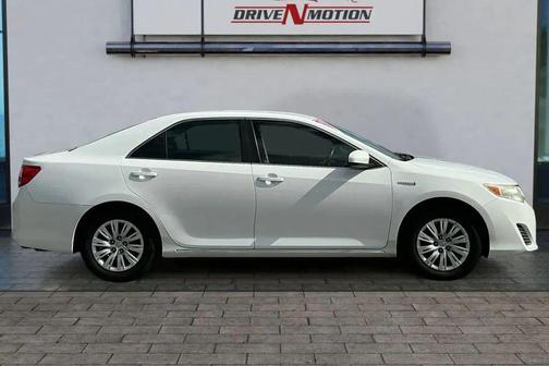 2014 Toyota Camry Hybrid LE