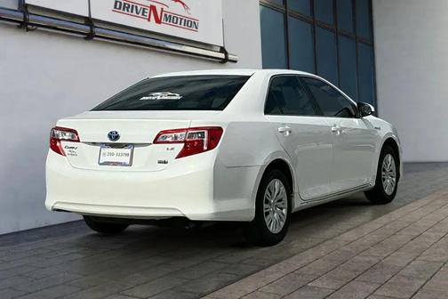 2014 Toyota Camry Hybrid LE