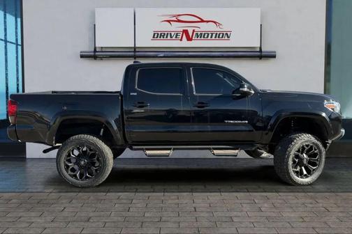2022 Toyota Tacoma SR5