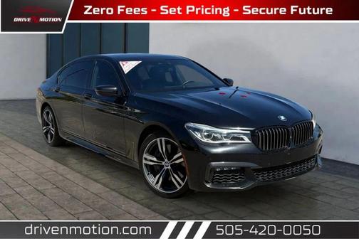 Black Sapphire Metallic 2019 BMW 750 I