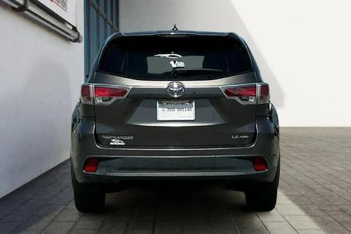 2014 Toyota Highlander LE