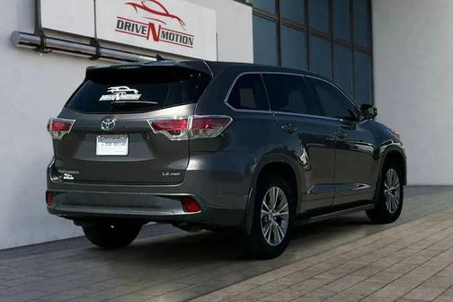 2014 Toyota Highlander LE