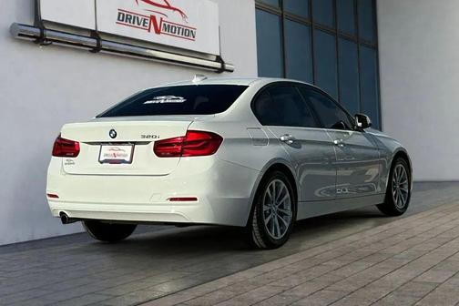 2017 BMW 320 i