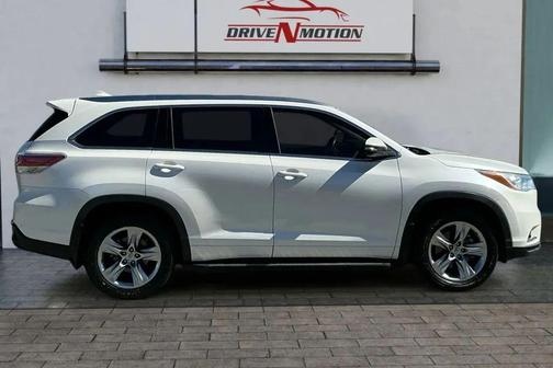 2015 Toyota Highlander Limited Platinum