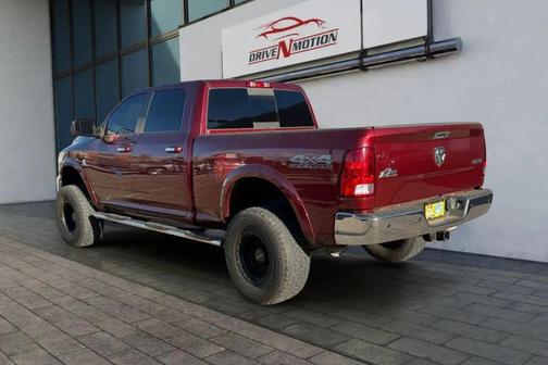 2017 RAM 2500 Big Horn Crew Cab 4x4 6'4' Box