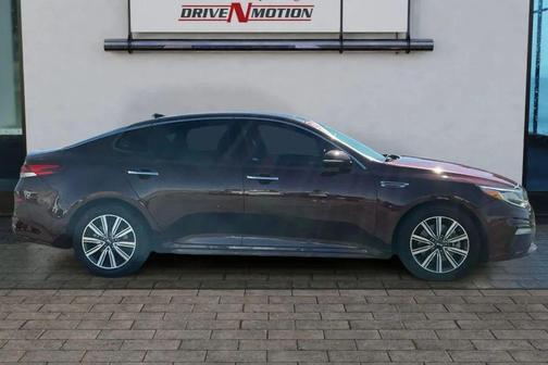 Sangria 2020 Kia Optima EX