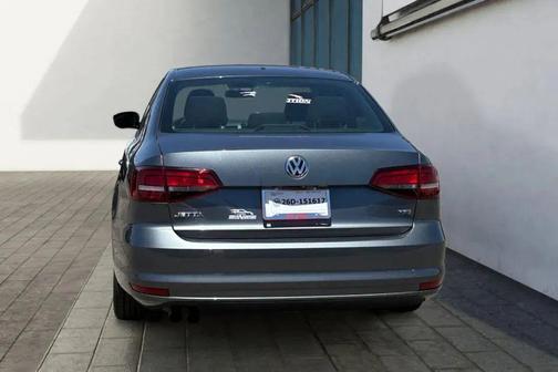 Platinum Gray Metallic 2017 Volkswagen Jetta 1.4T S