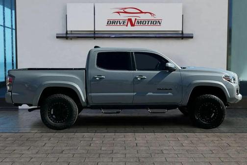 2020 Toyota Tacoma TRD Sport