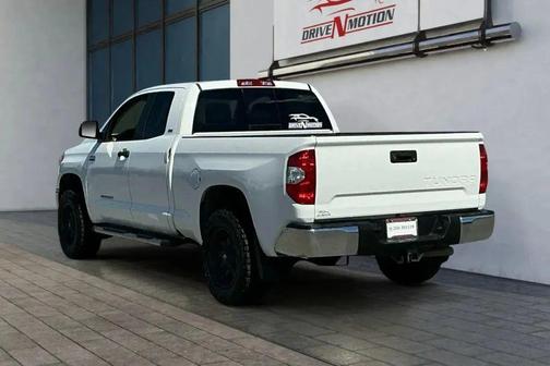 2015 Toyota Tundra SR5