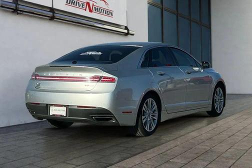 2016 Lincoln MKZ Base