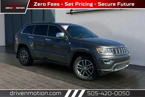 Granite Crystal Metallic Clearcoat 2017 Jeep Grand Cherokee Limited