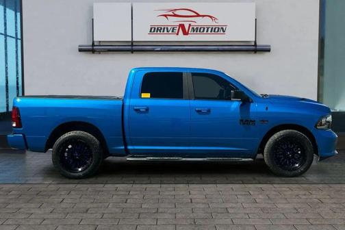 Hydro Blue Pearlcoat 2018 RAM 1500 Sport