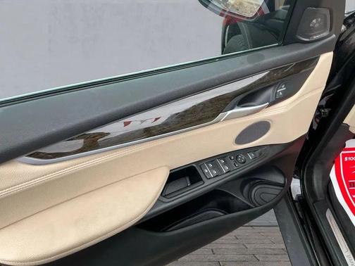 Black Sapphire Metallic 2016 BMW X5 sDrive35i