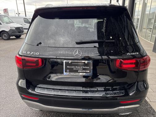 2025 Mercedes-Benz GLB 250 4MATIC