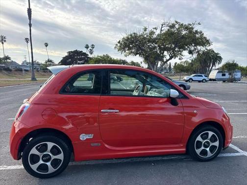 2013 FIAT 500e Battery Electric