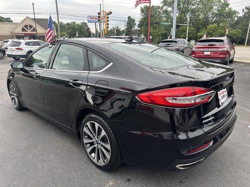 2020 Ford Fusion SE