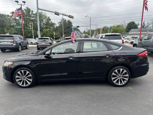 2020 Ford Fusion SE