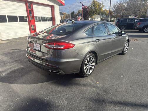 2020 Ford Fusion SE