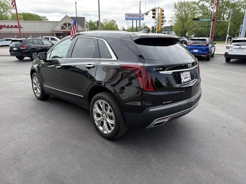 Stellar Black Metallic 2020 Cadillac XT5 Premium Luxury