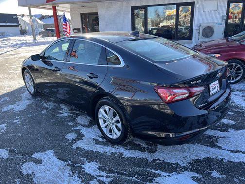 2022 Chevrolet Malibu FWD LT