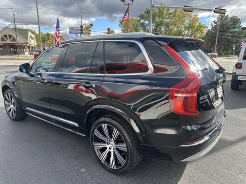 2022 Volvo XC90 T6 Inscription