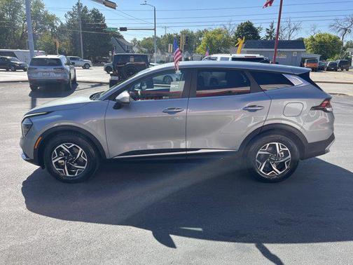 2024 Kia Sportage LX