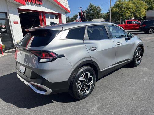 2024 Kia Sportage LX