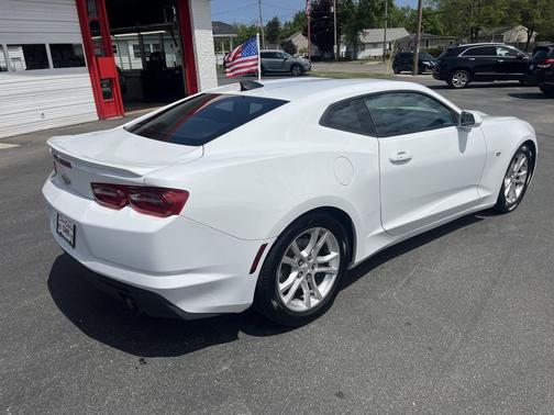 Summit White 2021 Chevrolet Camaro 1LS