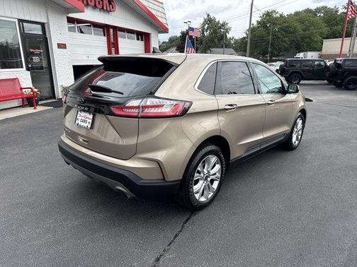 2021 Ford Edge Titanium