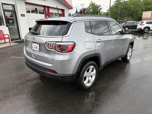Billet Silver Metallic Clearcoat 2018 Jeep Compass Latitude