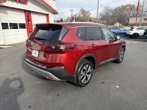 2022 Nissan Rogue SV