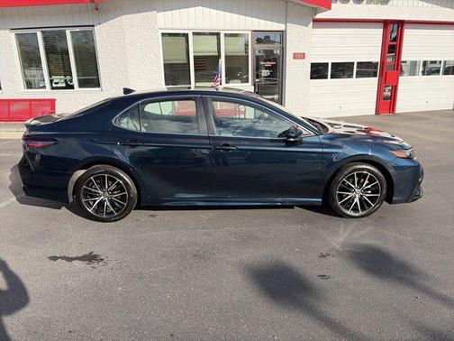 2022 Toyota Camry XLE