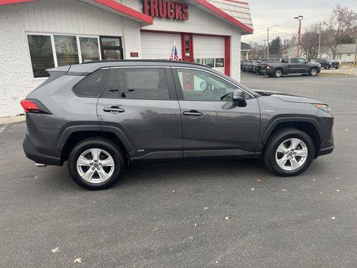 2021 Toyota RAV4 Hybrid LE