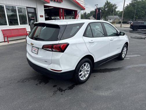2024 Chevrolet Equinox LS
