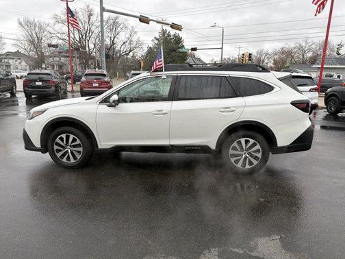 2022 Subaru Outback Premium