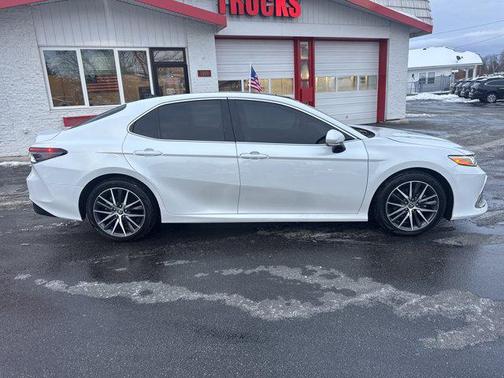 2023 Toyota Camry XLE