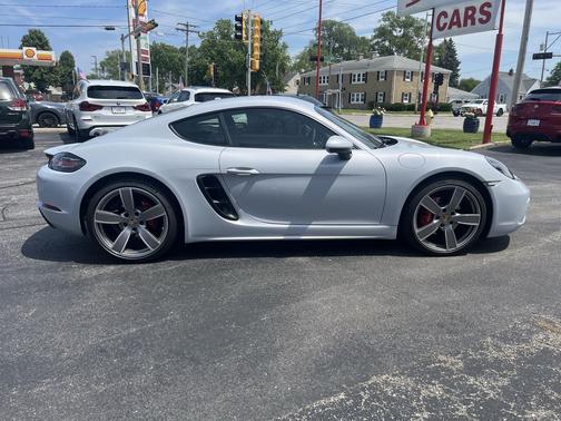Ice Grey Metallic 2025 Porsche 718 Cayman S