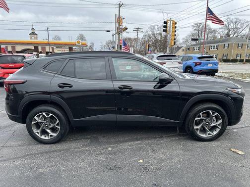 2024 Chevrolet Trax LT