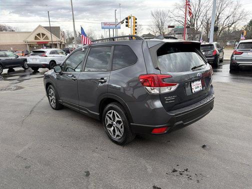 2023 Subaru Forester Premium