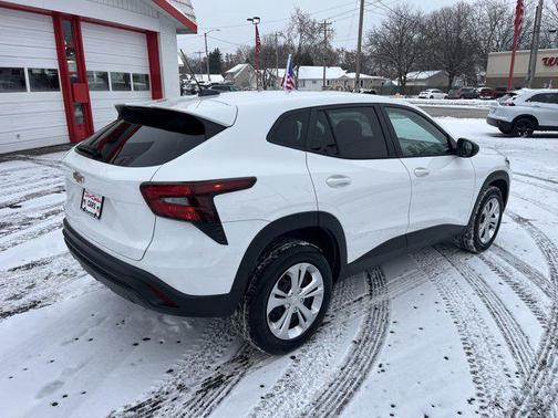 2024 Chevrolet Trax LS