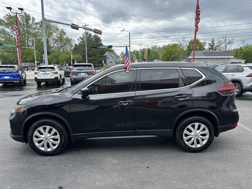 Magnetic Black Pearl 2020 Nissan Rogue S