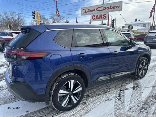 2023 Nissan Rogue SL