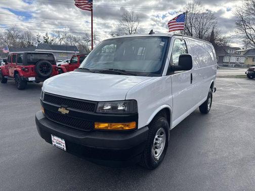 2022 Chevrolet Express 2500 RWD 2500 Regular Wheelbase WT