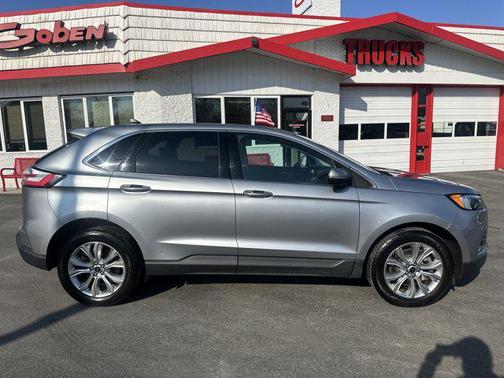 2023 Ford Edge Titanium