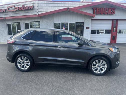 2020 Ford Edge Titanium