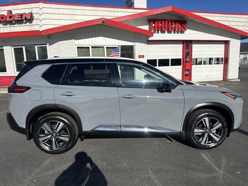 2023 Nissan Rogue SL