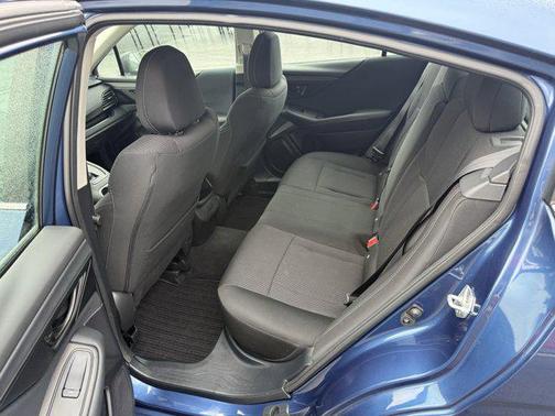2022 Subaru Legacy Base