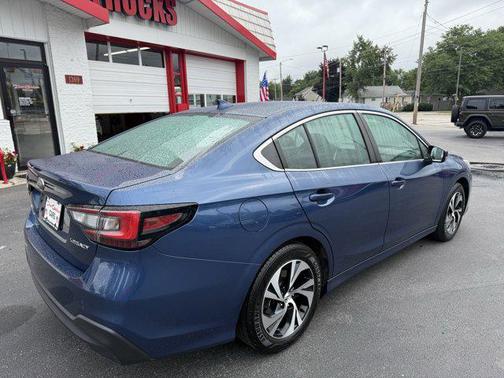 2022 Subaru Legacy Base