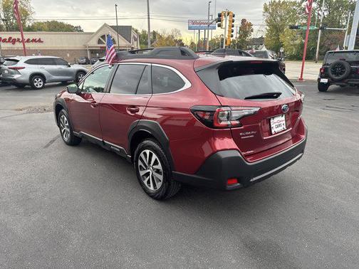 2025 Subaru Outback Premium