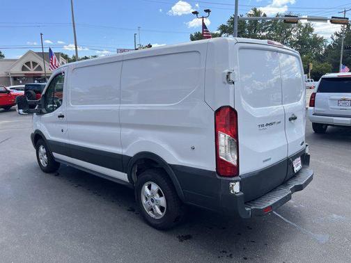 2018 Ford Transit-250 Base